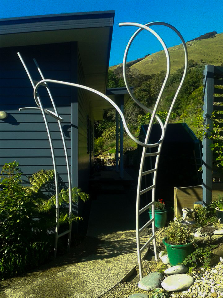 Metal garden and outdoor furnishings, garden art and outdoor sculpture by Adam Styles Creative Metal made in Nelson, NZ